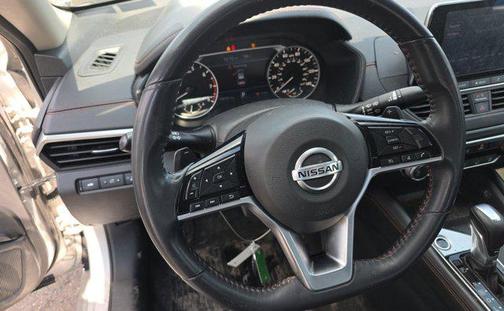 Brilliant Silver Metallic 2019 Nissan Altima 2.5 SR
