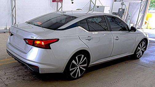 Brilliant Silver Metallic 2019 Nissan Altima 2.5 SR