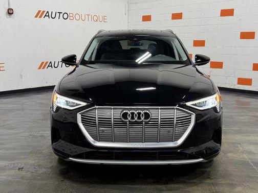 2021 Audi e-tron Premium