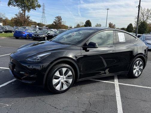 2024 Tesla Model Y RWD *Ltd Avail*