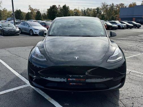 2024 Tesla Model Y RWD *Ltd Avail*