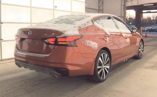 2020 Nissan Altima SR FWD