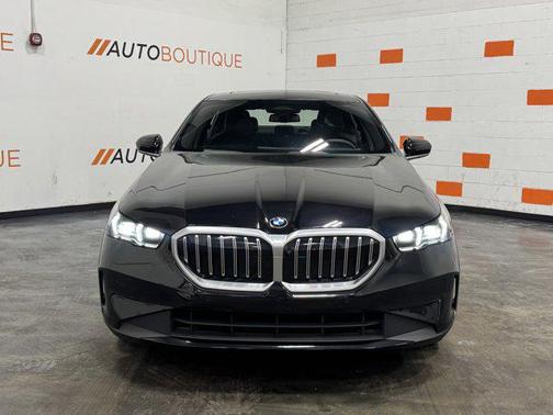 2025 BMW 530 i xDrive