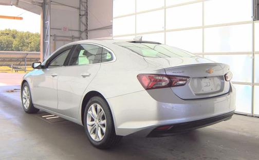 Silver Ice Metallic 2019 Chevrolet Malibu LT