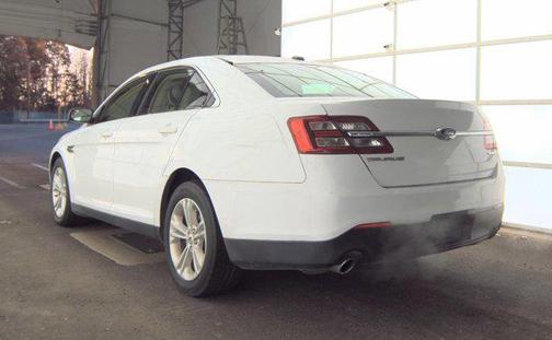 2016 Ford Taurus SE