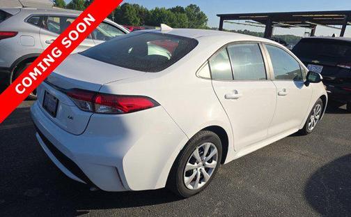 White 2022 Toyota Corolla LE