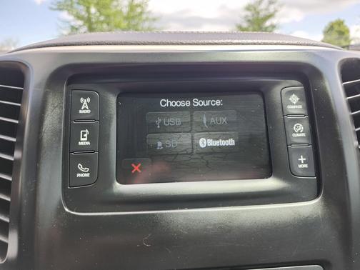 Diamond Black Crystal Pearlcoat 2018 Jeep Cherokee Latitude