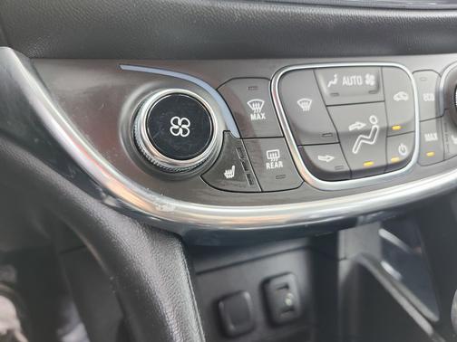 Mosaic Black Metallic 2016 Chevrolet Volt Premier