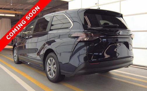2024 Toyota Sienna XLE 7 Passenger