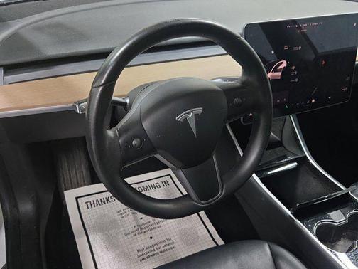 2019 Tesla Model 3 Standard Range Plus