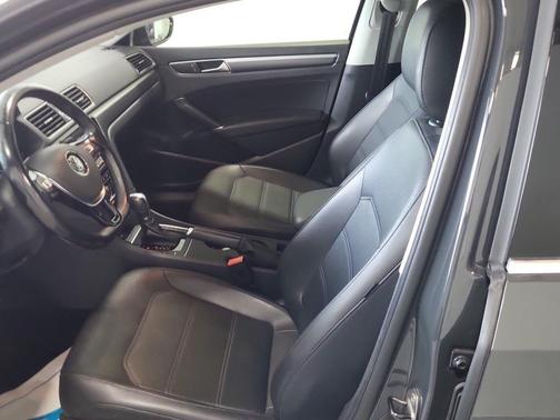 Gray 2017 Volkswagen Passat 1.8T R-Line w/Comfort