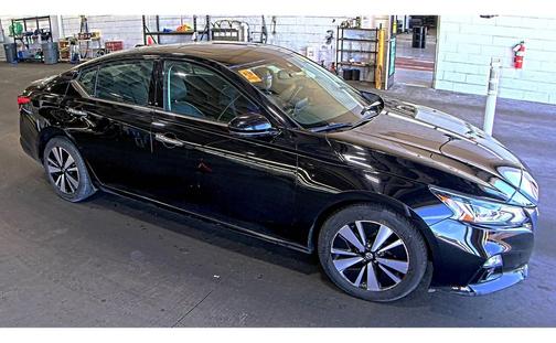 Super Black 2020 Nissan Altima 2.5 SL