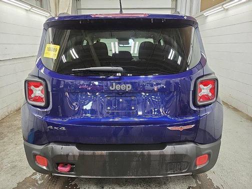 2017 Jeep Renegade Trailhawk