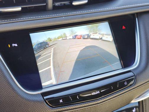 Bronze Dune Metallic 2018 Cadillac XT5 Luxury