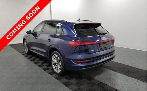 2021 Audi e-tron Premium Plus