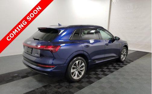 2021 Audi e-tron Premium Plus