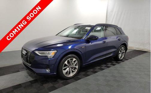 2021 Audi e-tron Premium Plus
