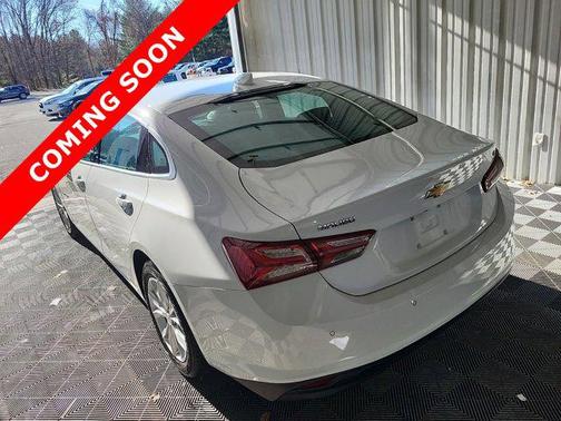 2022 Chevrolet Malibu FWD LT