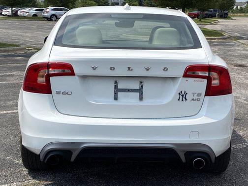 Ice White 2017 Volvo S60 T5 Dynamic