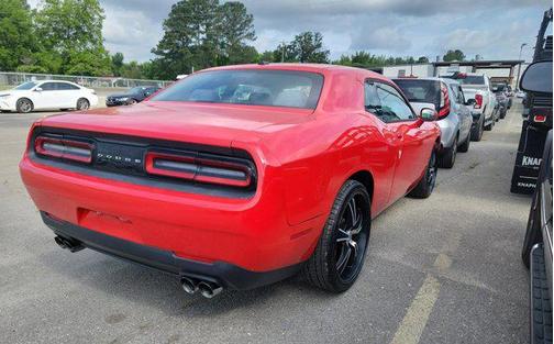 2015 Dodge Challenger SXT
