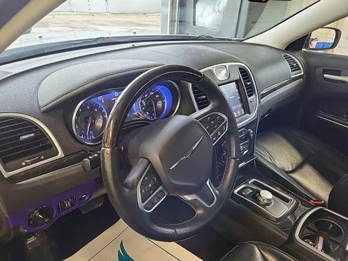 2017 Chrysler 300C Base