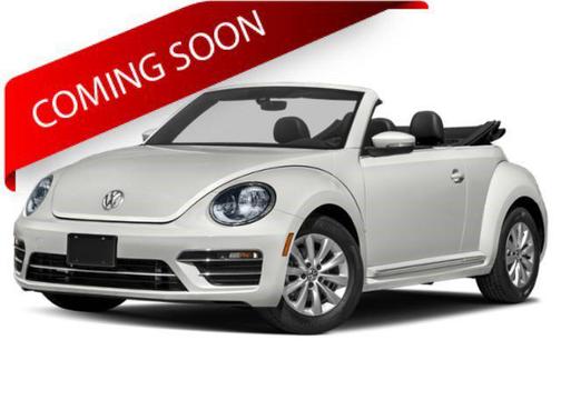 White 2017 Volkswagen Beetle 1.8T SE
