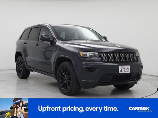 Gray 2018 Jeep Grand Cherokee Altitude