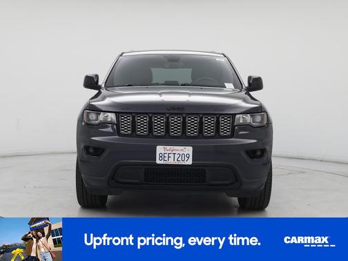 Gray 2018 Jeep Grand Cherokee Altitude