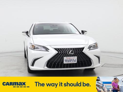 2025 Lexus ES 300h