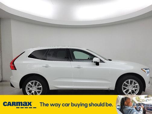 2020 Volvo XC60 T5 Momentum