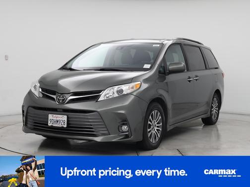 2018 Toyota Sienna XLE