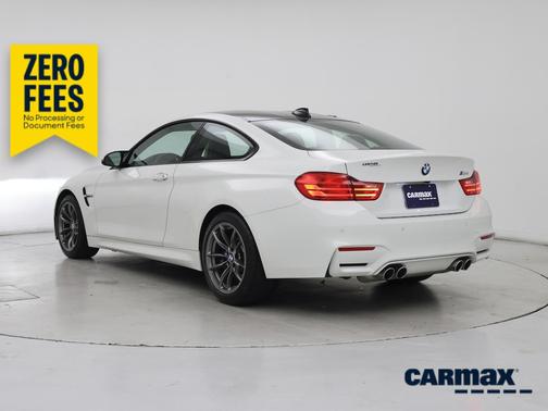 White 2016 BMW M4