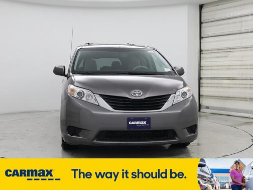 2014 Toyota Sienna LE