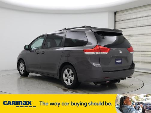2014 Toyota Sienna LE