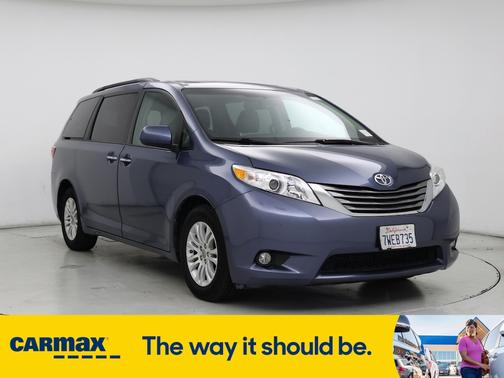 2017 Toyota Sienna XLE