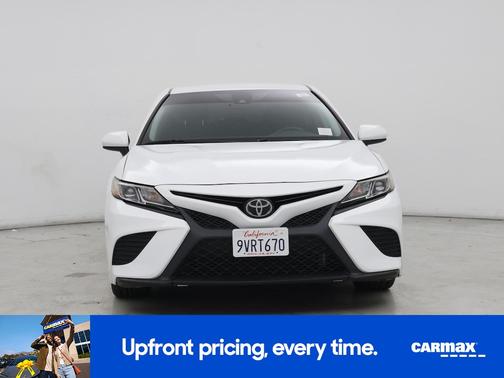 2020 Toyota Camry SE