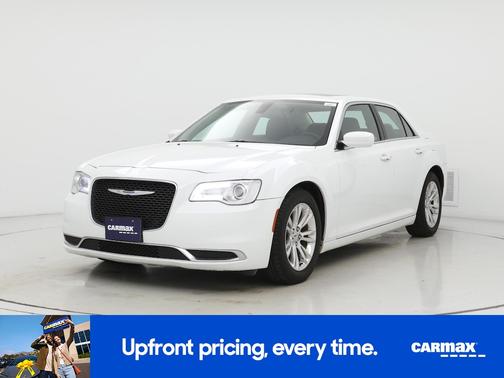 2017 Chrysler 300 Limited