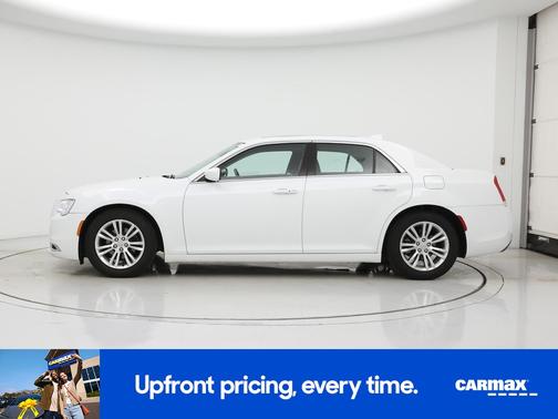 2017 Chrysler 300 Limited