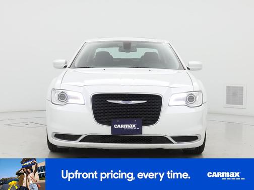 2017 Chrysler 300 Limited