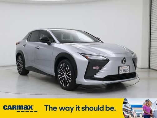 2023 Lexus RZ 450e Luxury