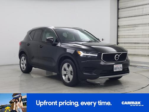 2020 Volvo XC40 T5 Momentum