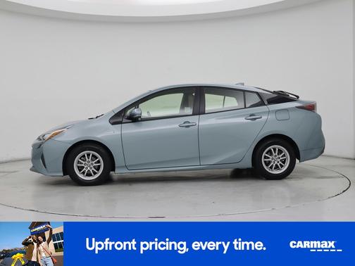 Green 2016 Toyota Prius Three