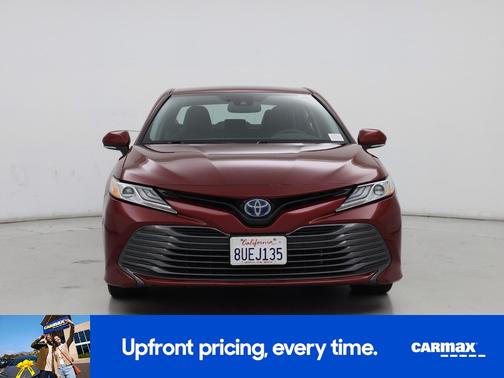 2020 Toyota Camry Hybrid XLE