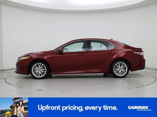 2020 Toyota Camry Hybrid XLE