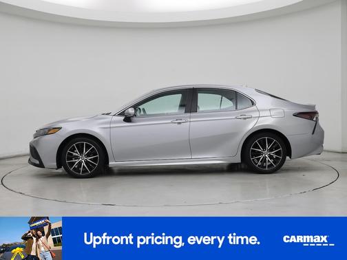 2024 Toyota Camry Hybrid SE