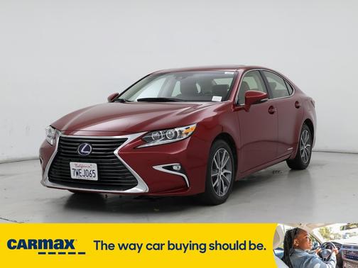 2017 Lexus ES 300h 