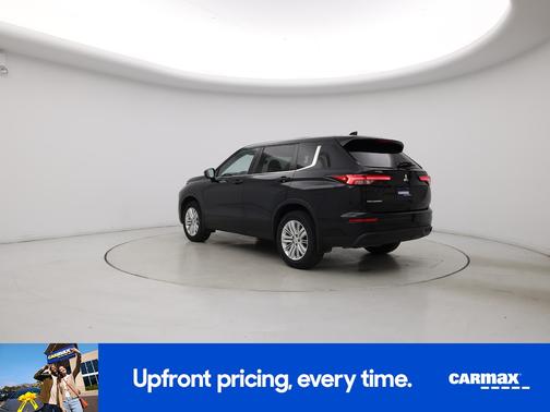 2022 Mitsubishi Outlander ES