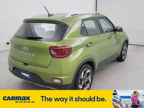 2023 Hyundai VENUE SEL