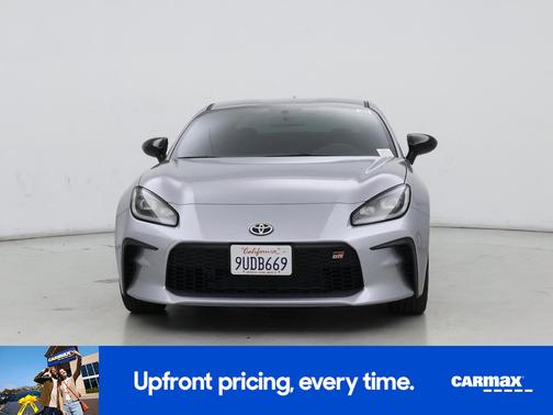 2025 Toyota GR86 Premium