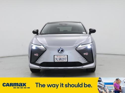2023 Lexus RZ 450e Luxury